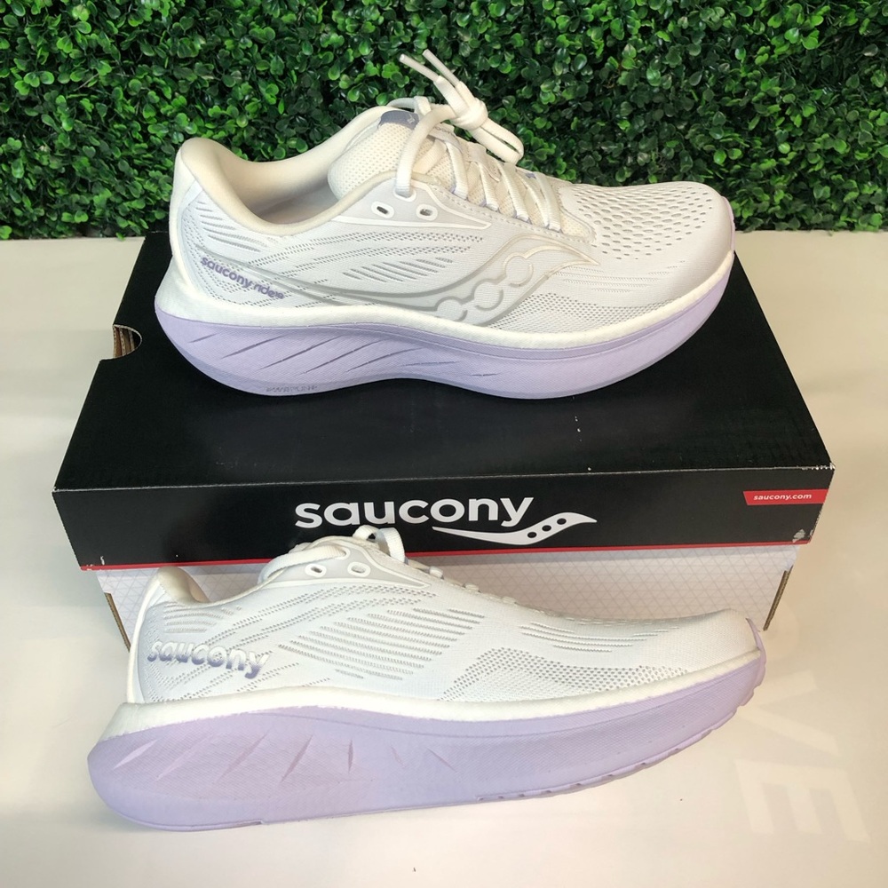 NIB Saucony Ride 18 White And Lavender Womens Tennis Shoe Multi Sizes - Picture 2 of 10